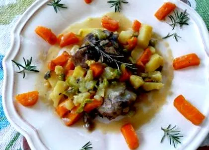 zöldségekkel