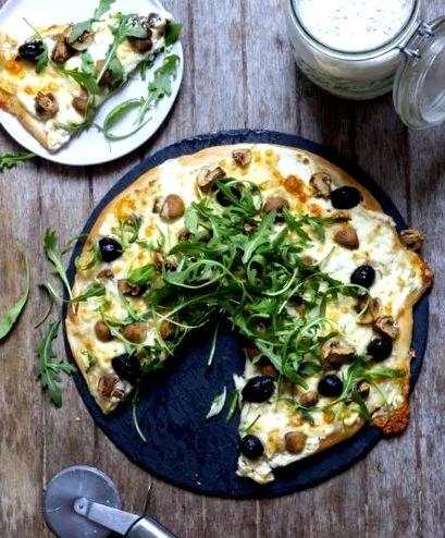 gomba pizza