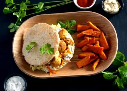 kenyér falafel