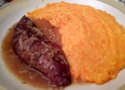 belsőségek sárgarépapürével