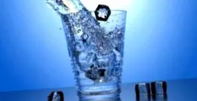 вода