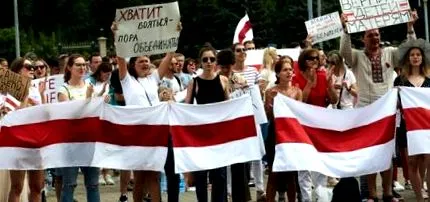 opoziția reaprinde