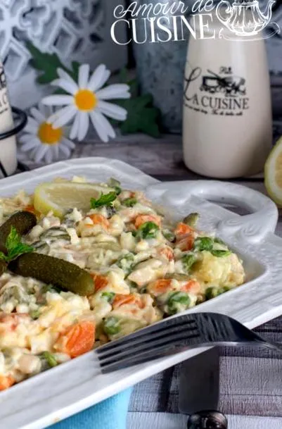 salată mixtă