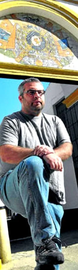 megtörténik