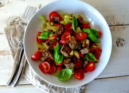 salată