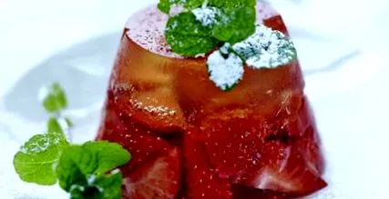 strawberry aspic