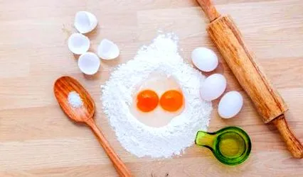 există