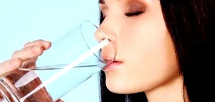 воду