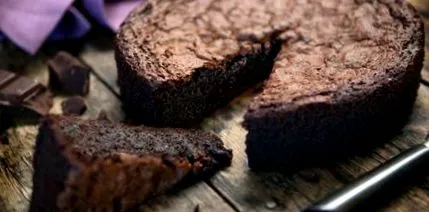 csokoládétorta ínyenc