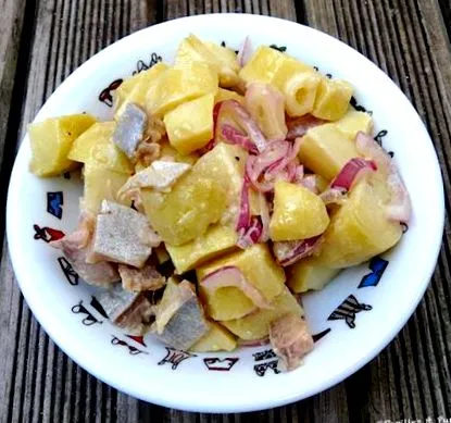 füstölt