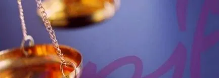 egyetemi