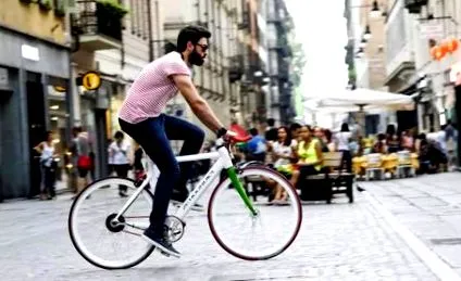 bicicletă mișcare