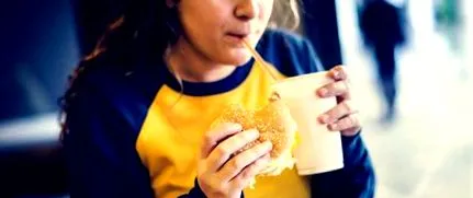 adolescenți