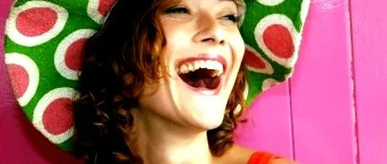 nevetés