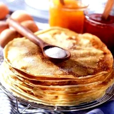 млинці цукром
