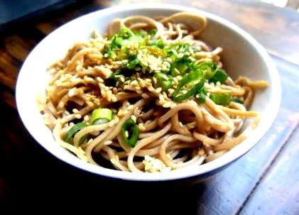 soba salată
