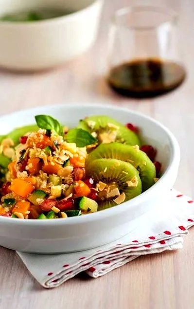salată legume