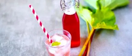 rubarbă