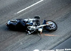 motocicleta cădere
