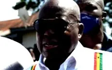 akufo-addo elutasítja