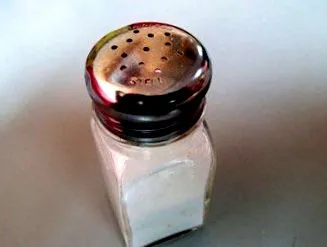 befolyásolja