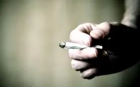 dohányosoknál cannabis