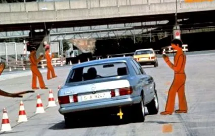 W126 fejlesztése