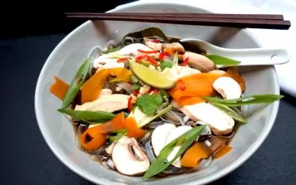 tésztaleves vietnami