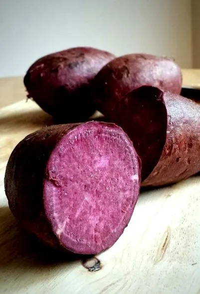 aceeași