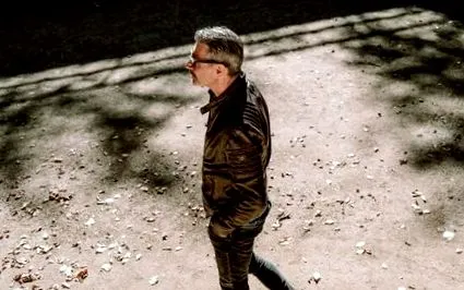mondok miért