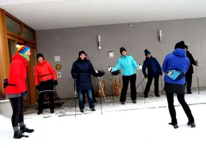 elcsendesedik