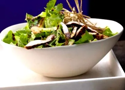 saláta chilis