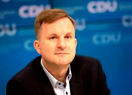 frakciók