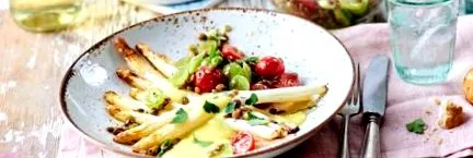 salată sparanghel