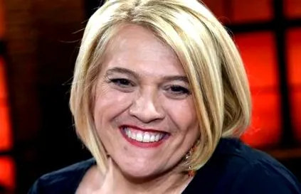 adoră