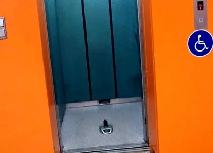 пружини стиснення