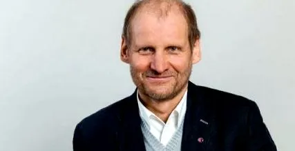 szén