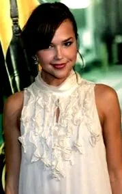 Arielle Kebbel