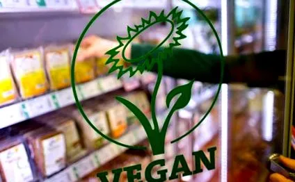 vegánként