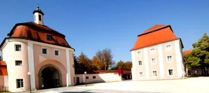 iskolájának