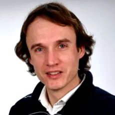 împotriva