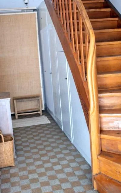 construiește