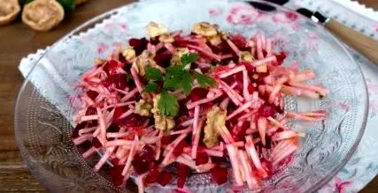 legume salată