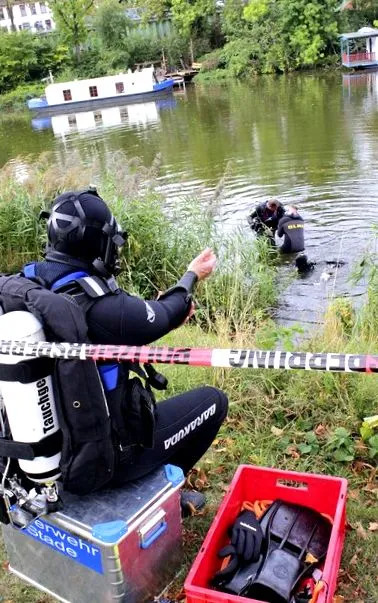 синє