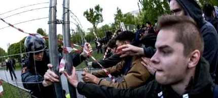 протестів