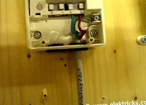 csatlakoztassa