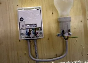 csatlakoztassa