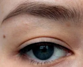 eyeliner pentru