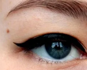 eyeliner eyeliner