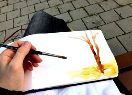 која